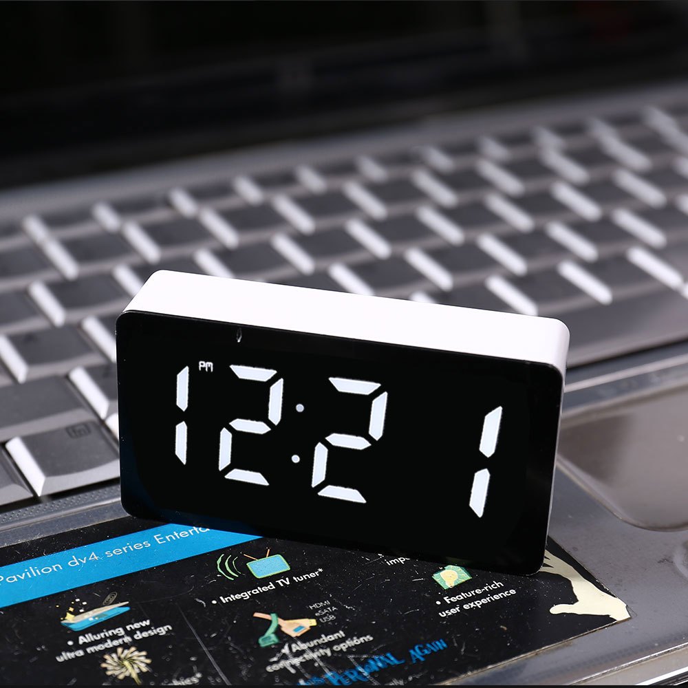 LED Electronic Watch Mirror Al - Smart Home Improvement avis et prix